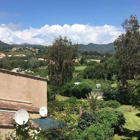 Apartman Charming 20M With Balcon Near The Beach